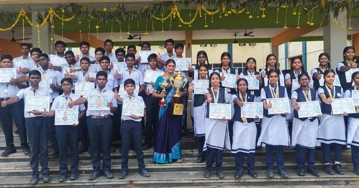 Medal and certificate winners felicitated at the ceremony